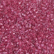 Miyuki delica kralen 10/0 - Sparkling dark pink lined crystal DBM-914